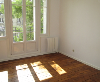 Location Appartement 3 pièces Reims (51100) - 1 rue de l'Isle (2ème étage droit)